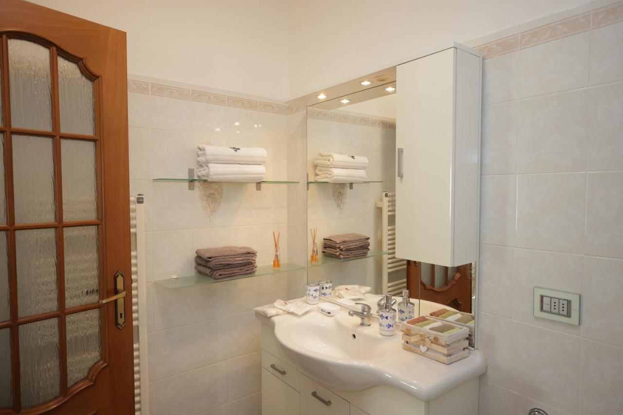 La Casa Col Portico Apartman Leivi Kültér fotó