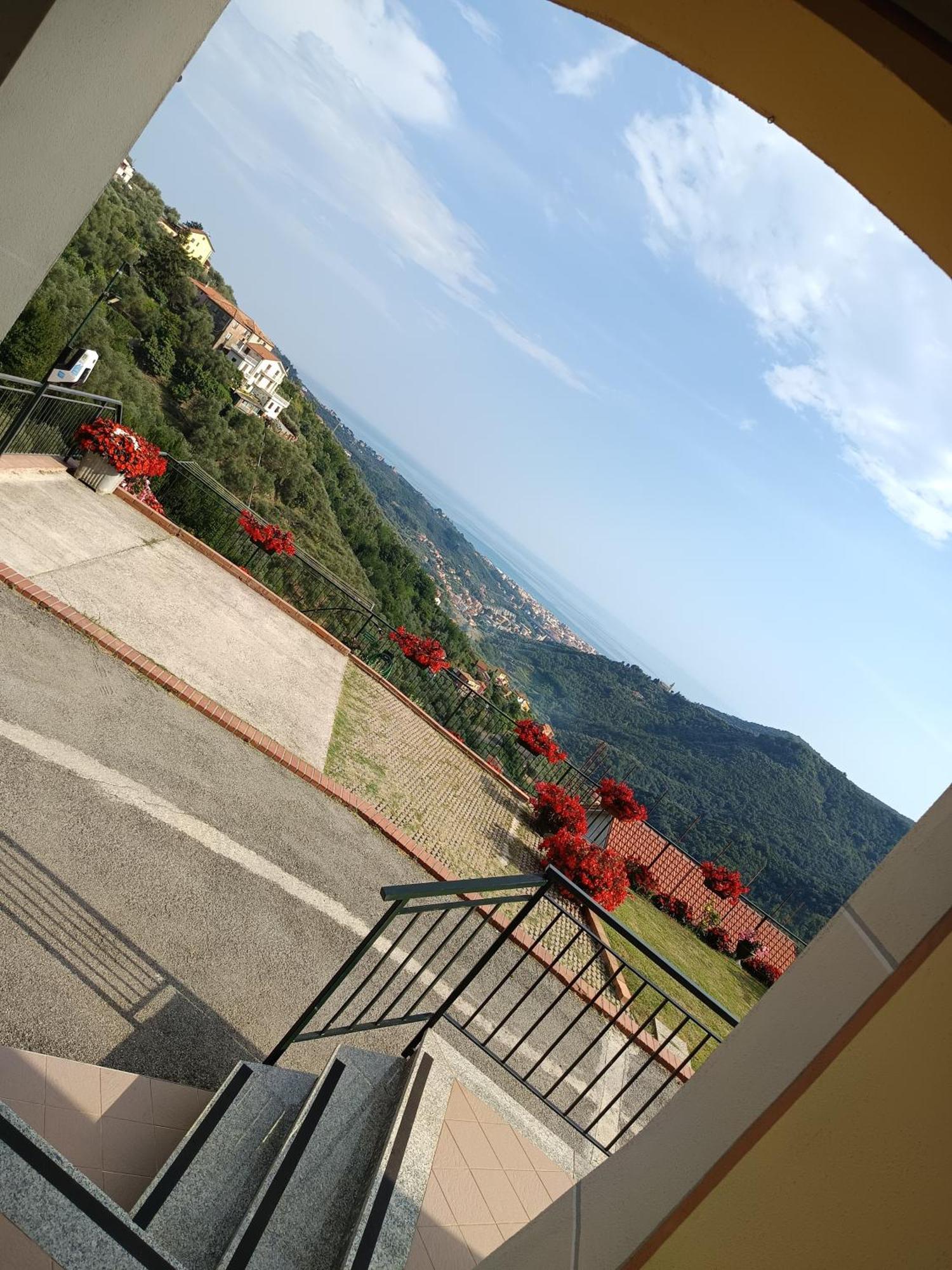 La Casa Col Portico Apartman Leivi Kültér fotó